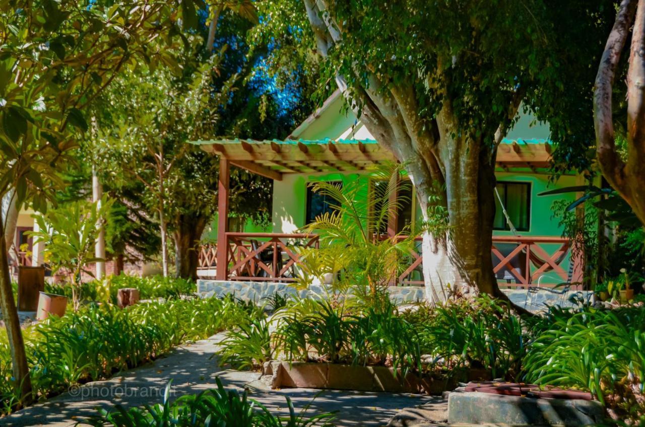 Hotel Rancho Constanza & Cabanas De La Montana Экстерьер фото