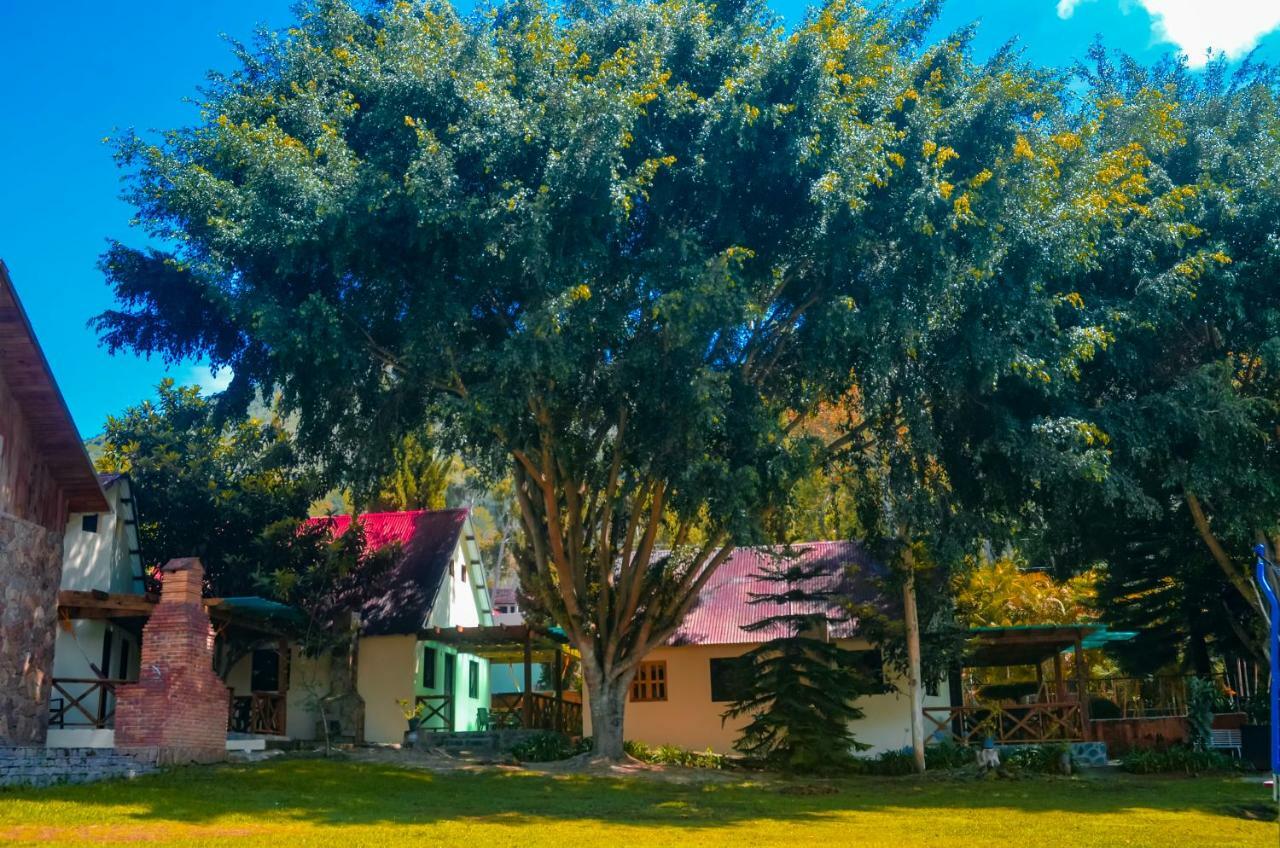 Hotel Rancho Constanza & Cabanas De La Montana Экстерьер фото
